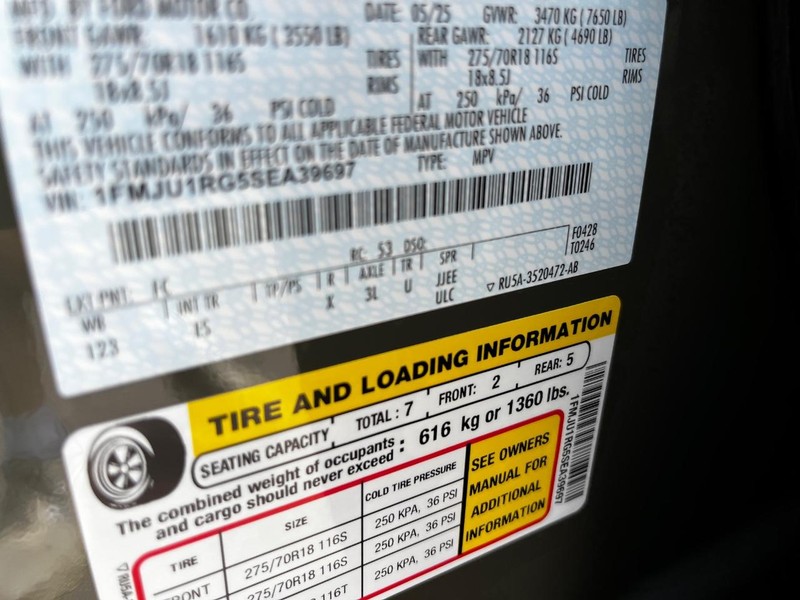 Ford Expedition Vehicle Image 16