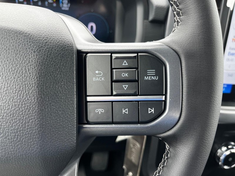 Ford F-150 Vehicle Image 12