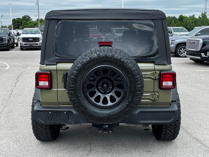 Jeep Wrangler Vehicle Image 04