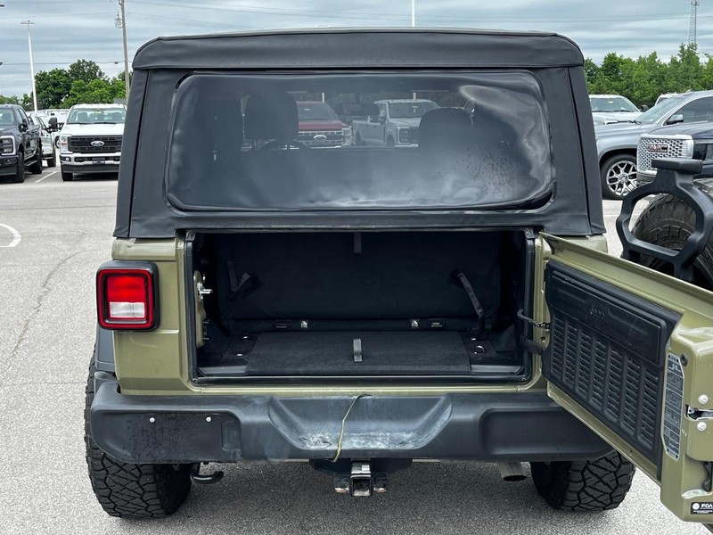 Jeep Wrangler Vehicle Image 05