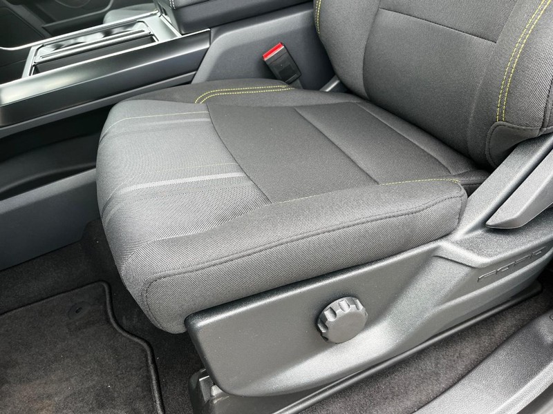 Ford F-150 Vehicle Image 09