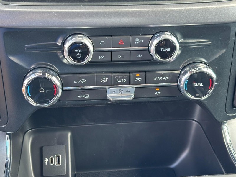 Ford F-150 Vehicle Image 17
