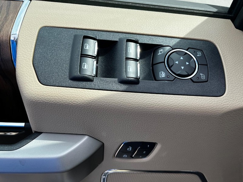Ford F-150 Vehicle Image 16