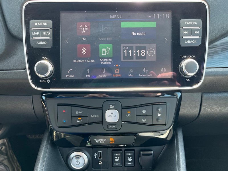 Nissan LEAF Vehicle Image 20