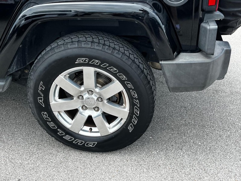 Jeep Wrangler Unlimited Vehicle Image 07