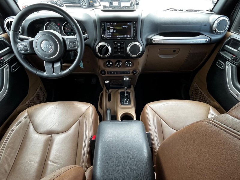 Jeep Wrangler Unlimited Vehicle Image 11