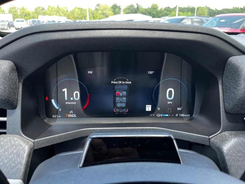 Ford Explorer Vehicle Image 15