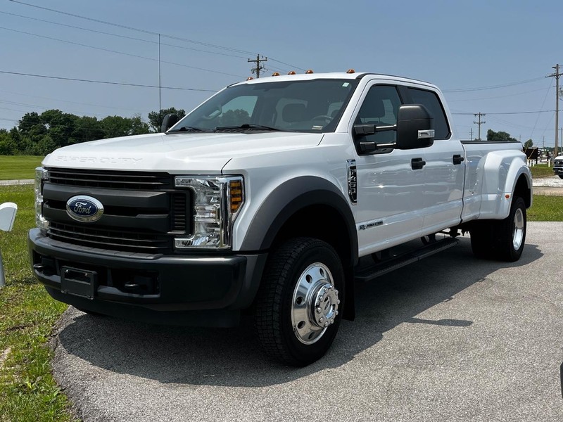 Ford Super Duty F-450 DRW Vehicle Image 07