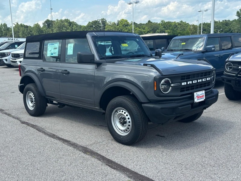 Ford Bronco Vehicle Image 02