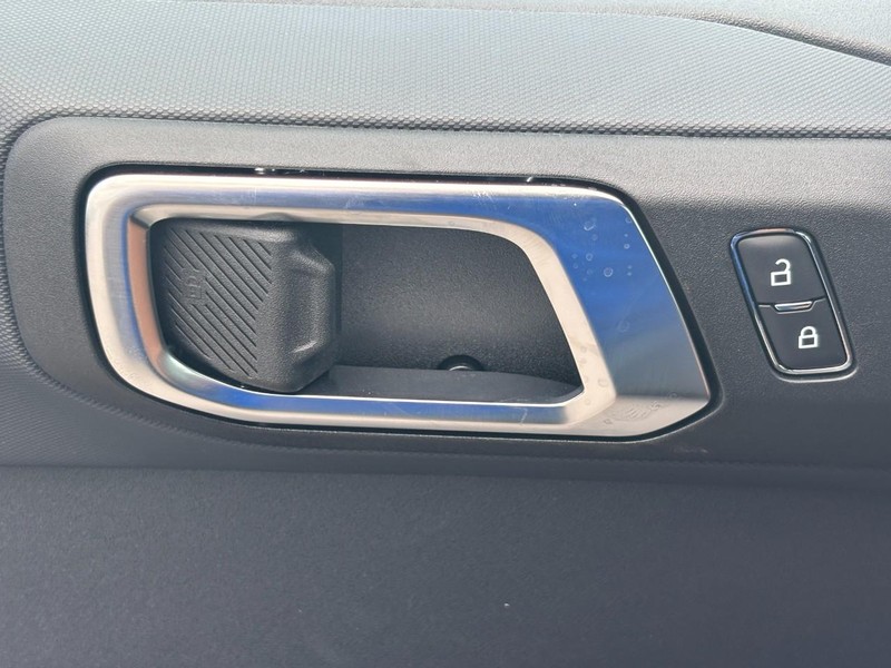 Ford Bronco Vehicle Image 19