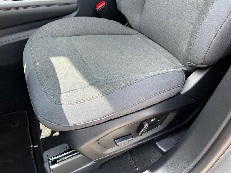 Ford Explorer Vehicle Image 10