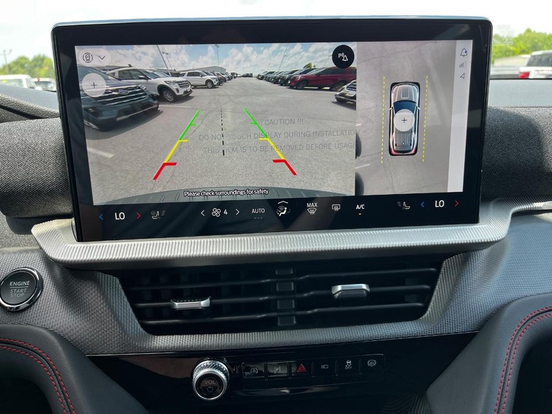 Ford Explorer Vehicle Image 17