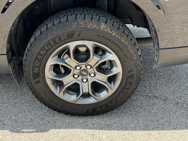 Ford Maverick Vehicle Image 07