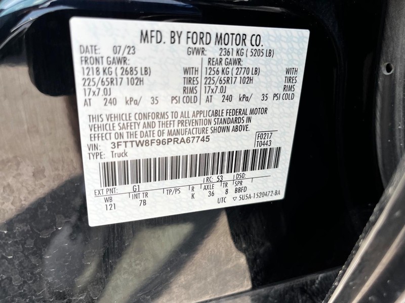 Ford Maverick Vehicle Image 23