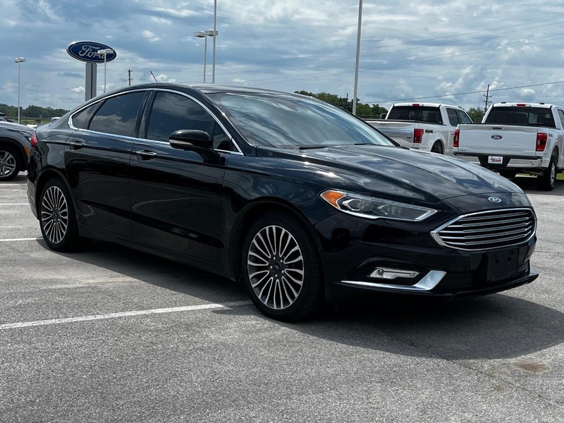 Ford Fusion Vehicle Image 02