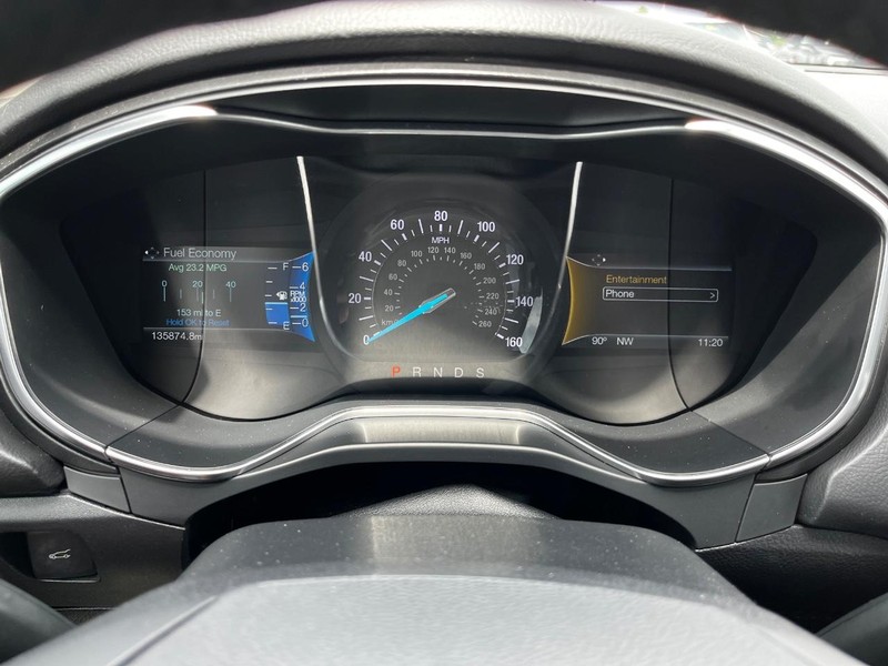 Ford Fusion Vehicle Image 18