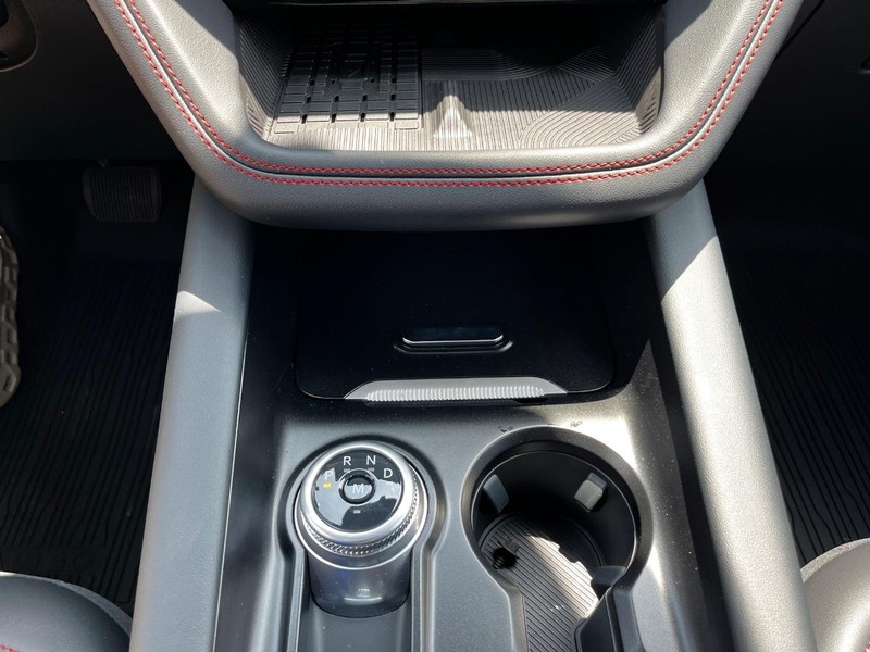 Ford Explorer Vehicle Image 16