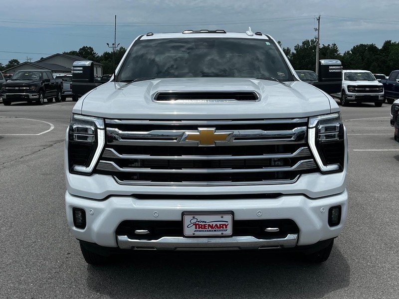 Chevrolet Silverado 3500HD Vehicle Image 09