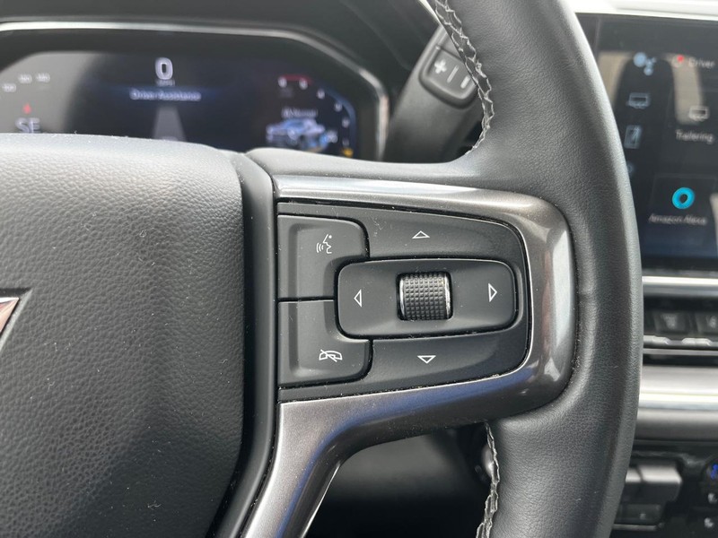 Chevrolet Silverado 3500HD Vehicle Image 20