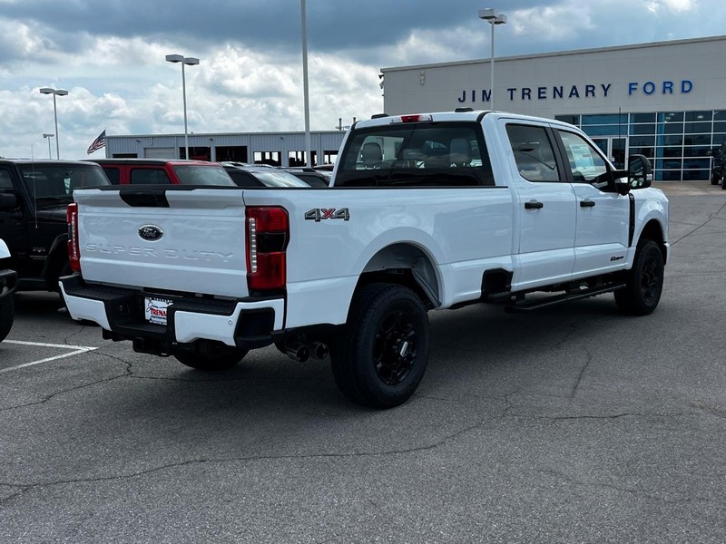 Ford Super Duty F-250 SRW Vehicle Image 03