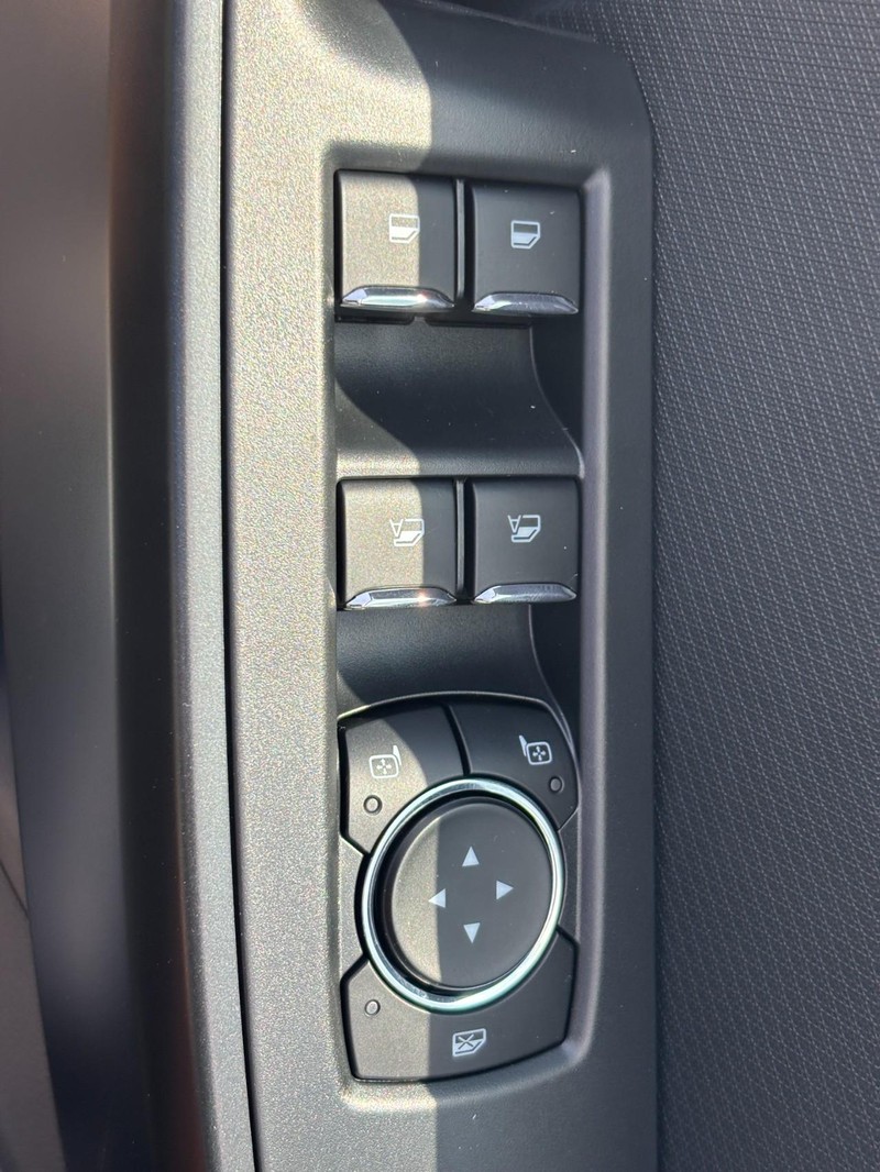 Ford F-150 Vehicle Image 18