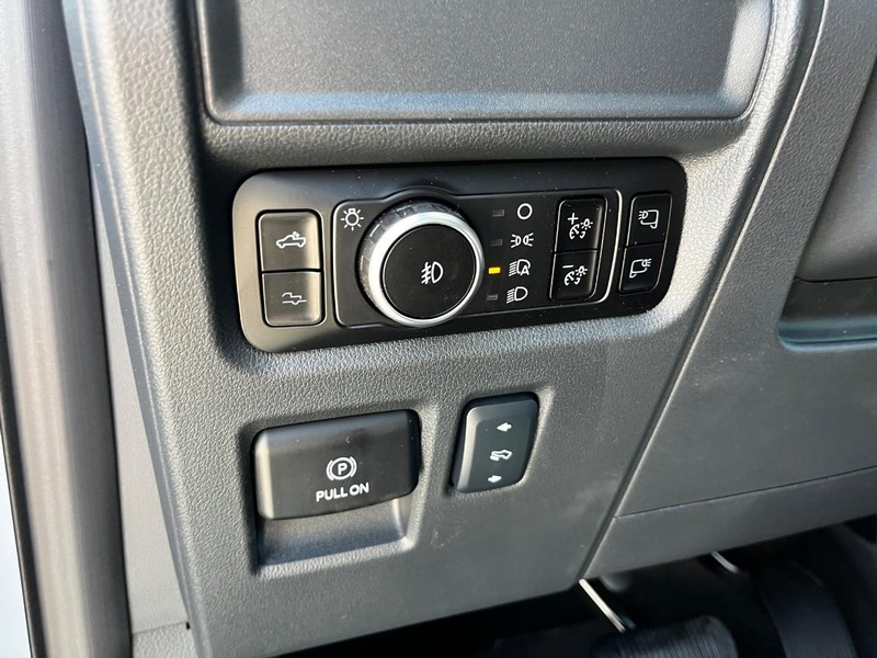 Ford F-150 Vehicle Image 12