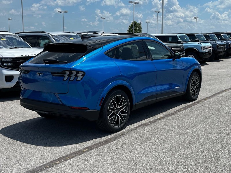 Ford Mustang Mach-E Vehicle Image 03
