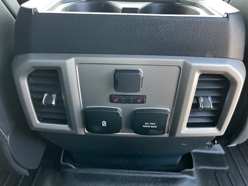 Ford Super Duty F-350 SRW Vehicle Image 10