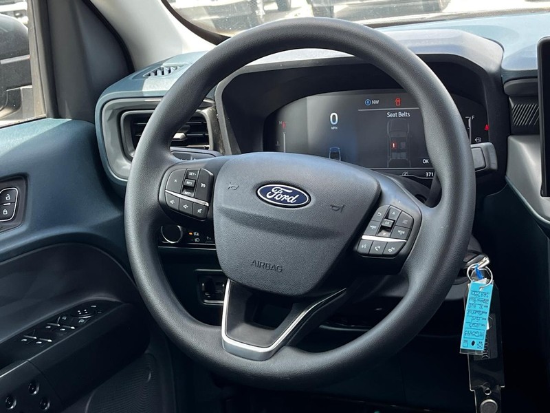 Ford Maverick Vehicle Image 05