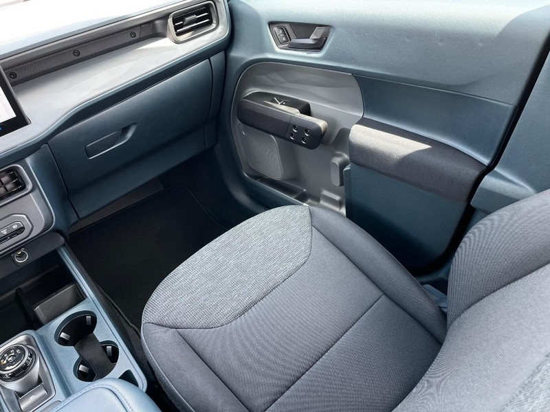 Ford Maverick Vehicle Image 06