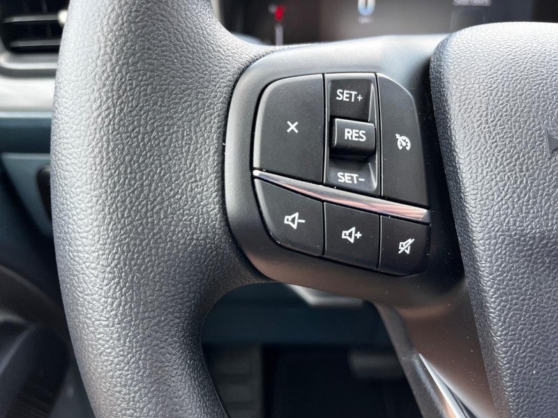 Ford Maverick Vehicle Image 09