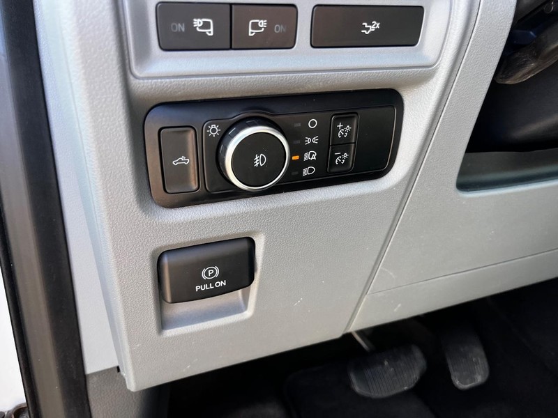 Ford F-150 Vehicle Image 16