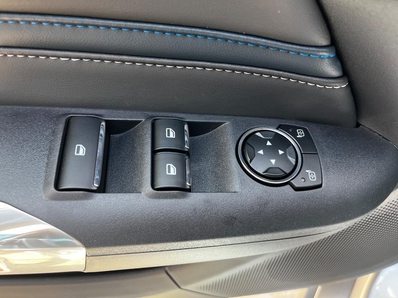 Ford Mustang Vehicle Image 04