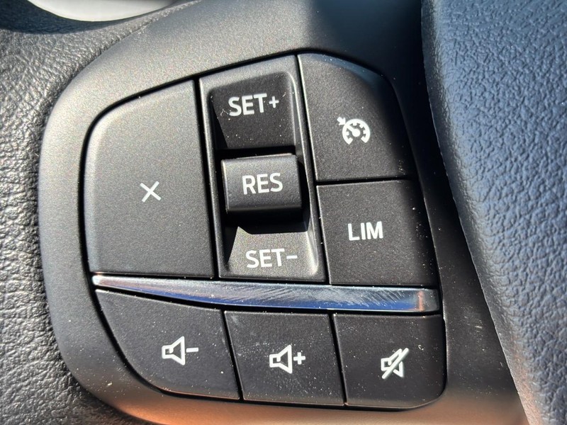 Ford E-Transit Cargo Van Vehicle Image 08