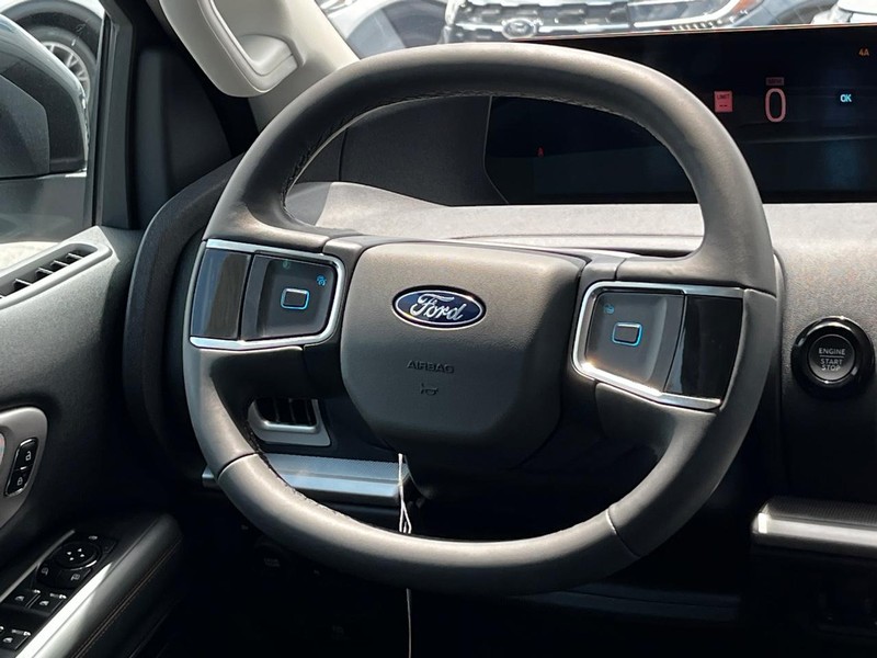 Ford Expedition Vehicle Image 08