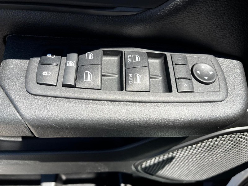 Ram 1500 Vehicle Image 14
