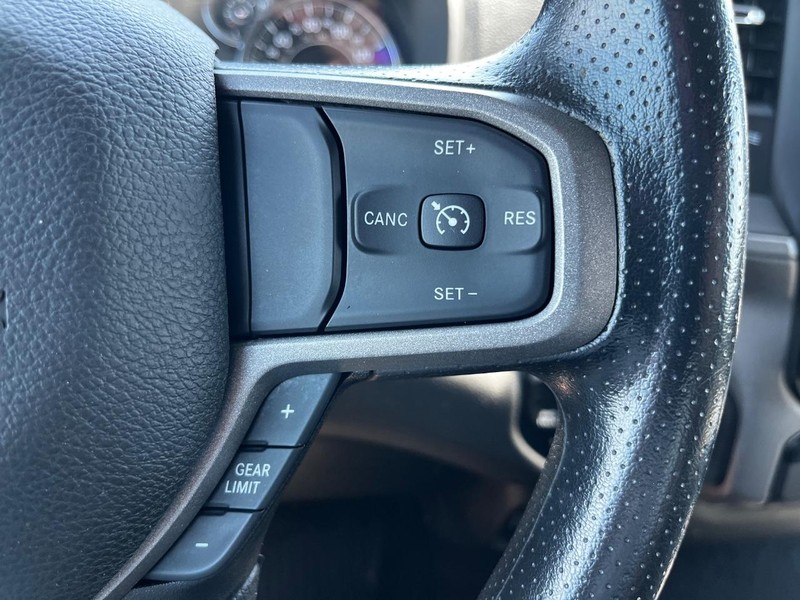 Ram 1500 Vehicle Image 17