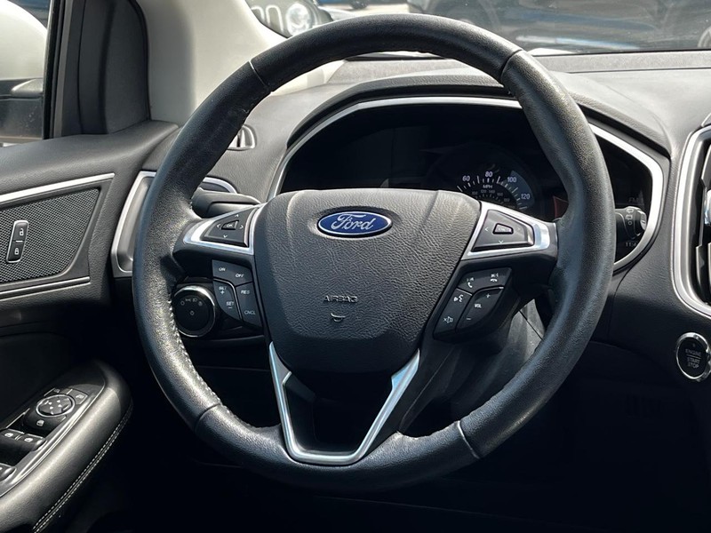 Ford Edge Vehicle Image 12