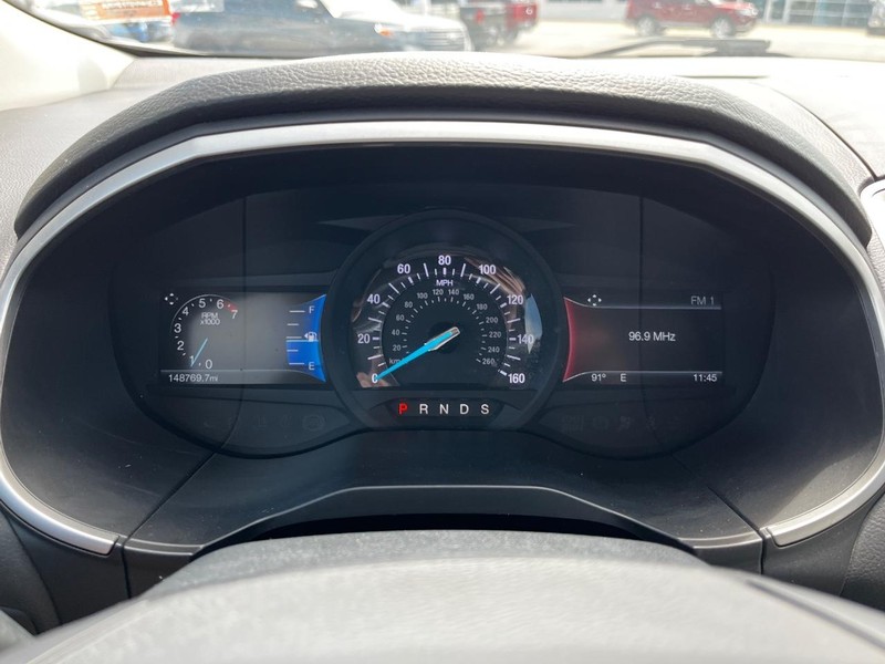 Ford Edge Vehicle Image 18