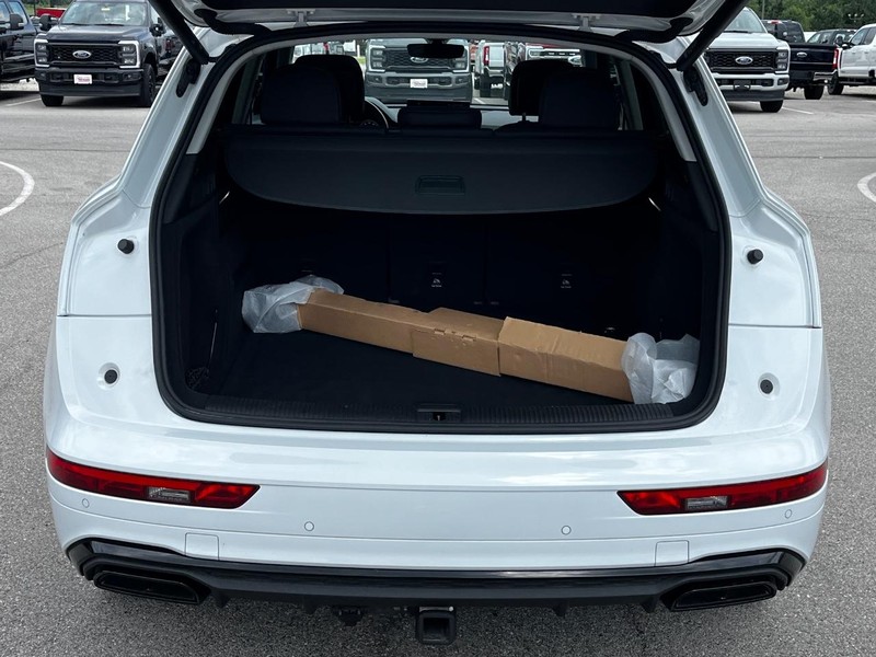 Audi Q5 Vehicle Image 05