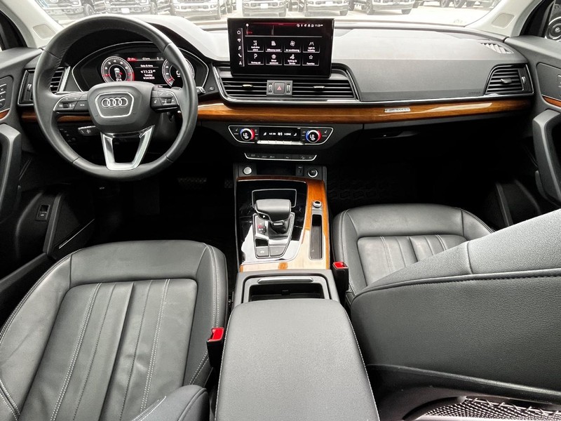 Audi Q5 Vehicle Image 13