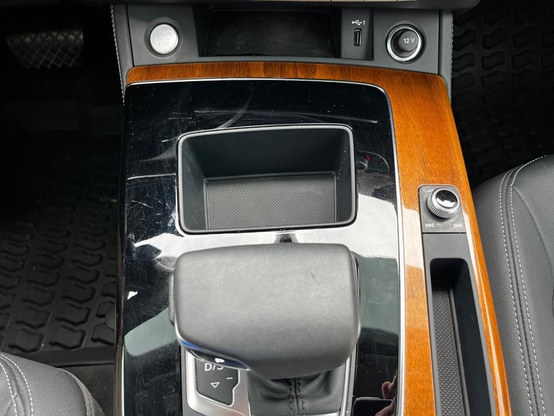 Audi Q5 Vehicle Image 23