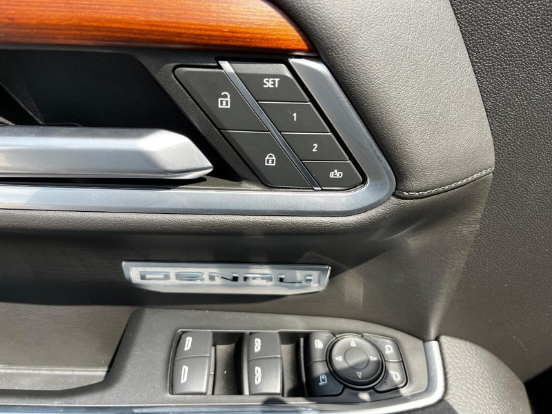 GMC Sierra 1500 Vehicle Image 10