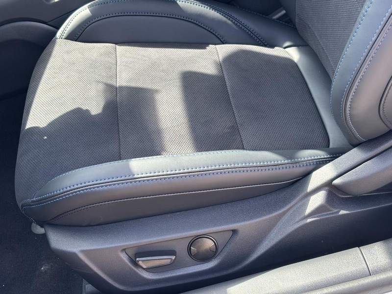 Ford Mustang Vehicle Image 17
