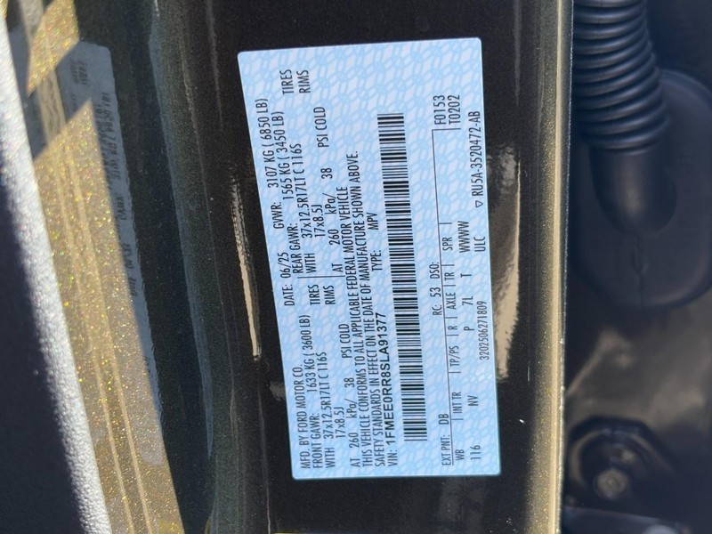 Ford Bronco Vehicle Full-screen Gallery Image 23