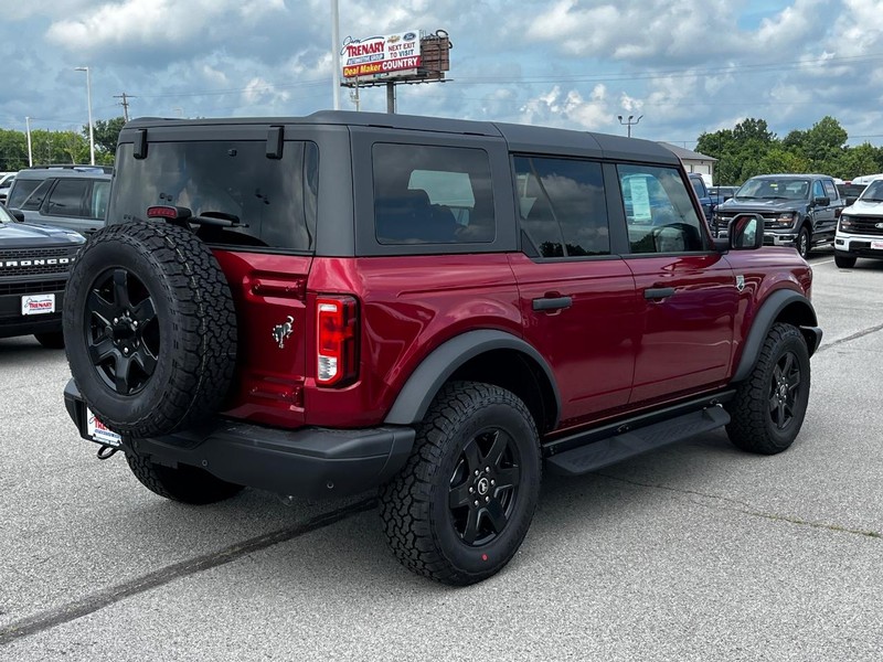 Ford Bronco Vehicle Image 03