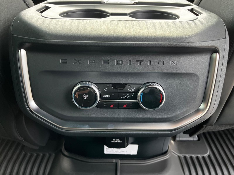 Ford Expedition Max Vehicle Image 06