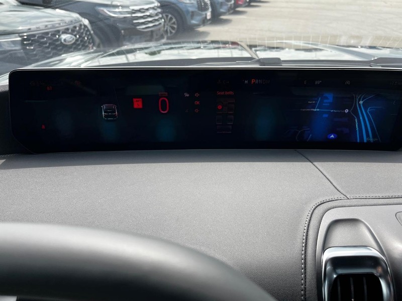Ford Expedition Max Vehicle Image 15