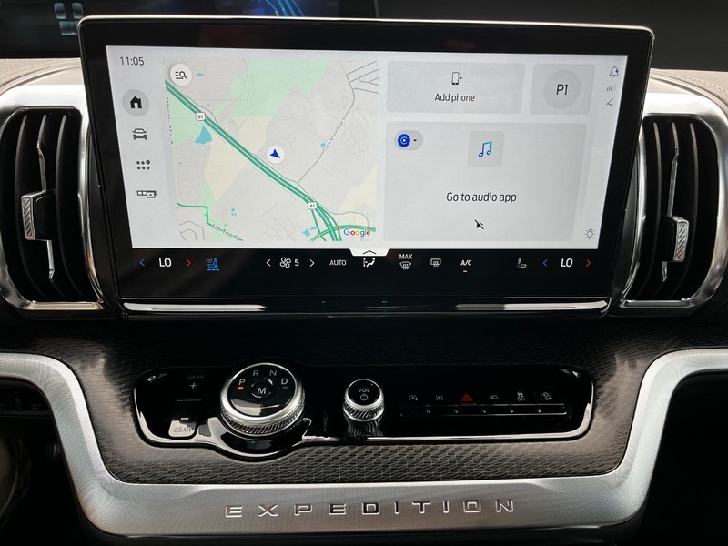 Ford Expedition Max Vehicle Image 17