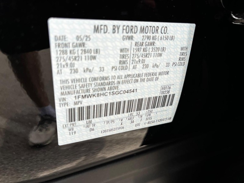 Ford Explorer Vehicle Image 19